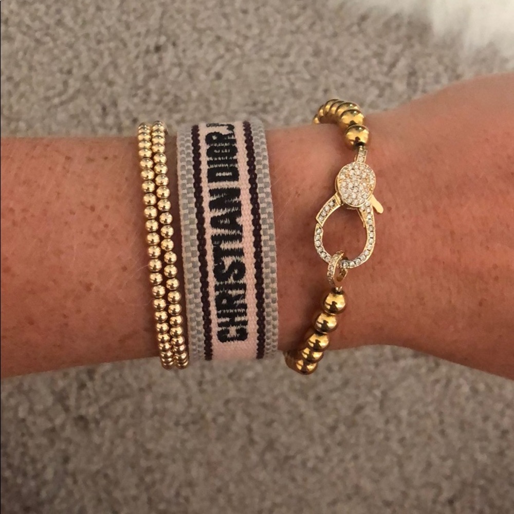 Gold beaded bracelet
